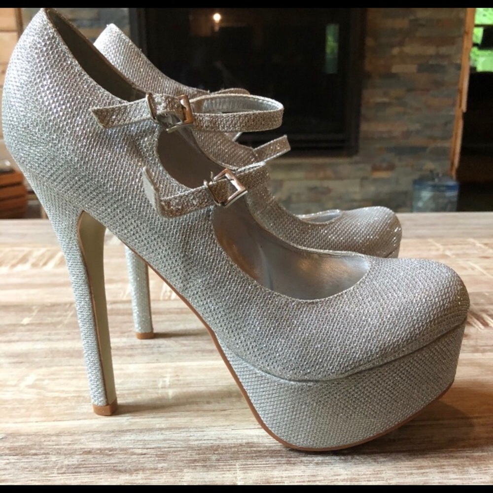 Bella Luna Jasmine Silver Glitter Platform Heels